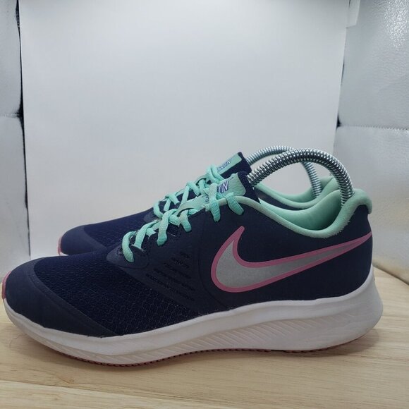 Nike womens Sneakers 7.5 Star Runner GS Imperial Purple  CU4644-500  EUC - Picture 3 of 8
